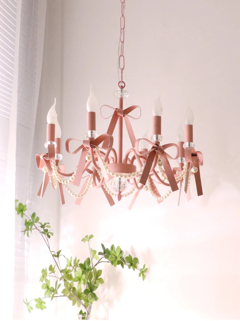 إضاءة ثريا حديثة على الطراز ال - مراجعة Baby Nursery Chandelier وسعره