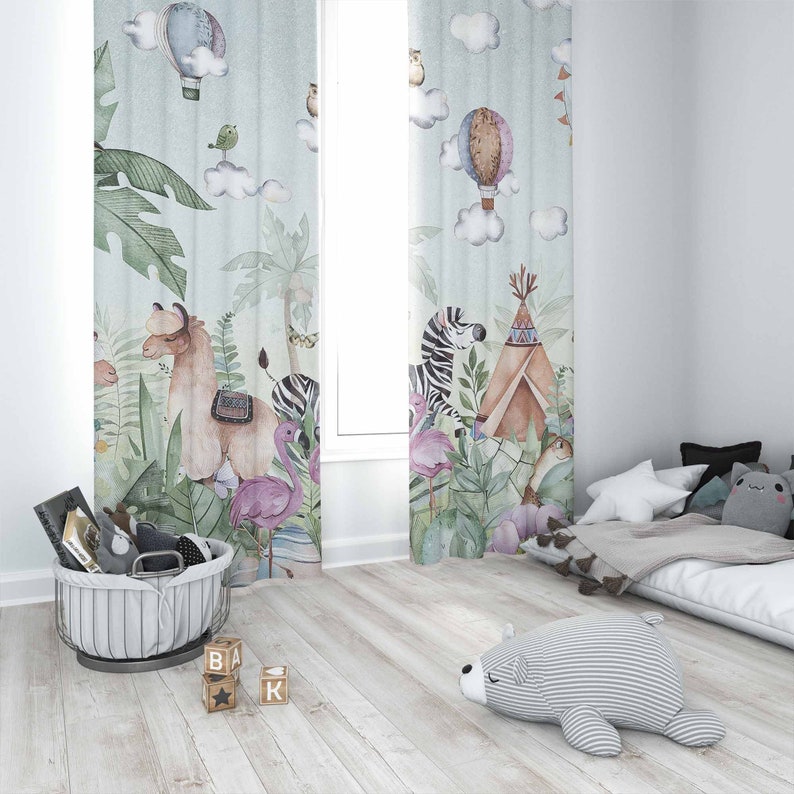 سفاري الحيوانات حفلة الحضانة ا - مراجعة Blackout Curtain Nursery وسعره