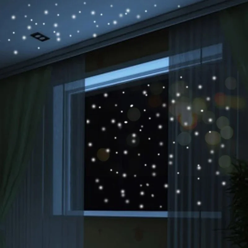 ملصقات جدارية مضيئة لغرف الأطف - مراجعة Wall Decal Nursery وسعره