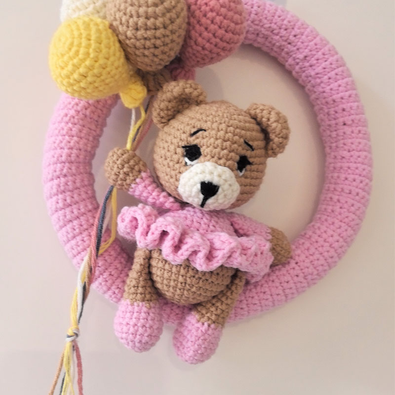 إكليل اسم كروشيه مخصص مع الدب  - مراجعة Baby Nursery Toy وسعره